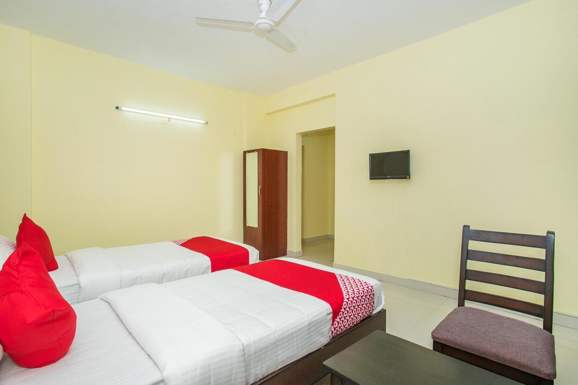 Hotel O Gymkhana Comforts Jālahalli Buitenkant foto