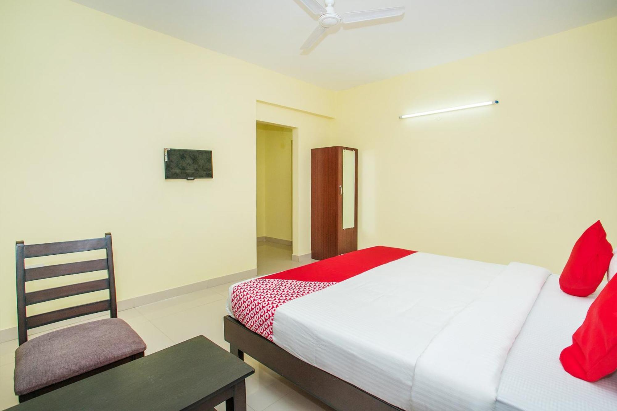 Hotel O Gymkhana Comforts Jālahalli Buitenkant foto